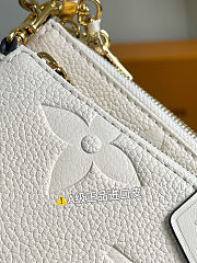 LV Multi Pochette Accessoires CREME NV M46568 Size 25 x 14.5 x 4.5 cm - 6