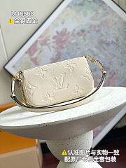 LV Multi Pochette Accessoires CREME NV M46568 Size 25 x 14.5 x 4.5 cm - 4