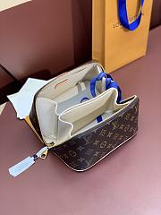 Louis Vuitton Monogram Toiletry Bag Size 24 x 13 x 13cm - 2