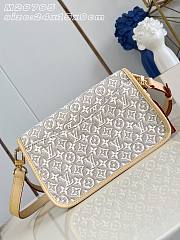 LV Diane PM Monogram Emblème Peuplier motif bag M29795 Size 24 x 15 x 9 cm - 5