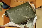 LV Pochette Voyage Souple Khaki Monogram Other M26970 Size 30 x 21 x 7.5 cm - 5