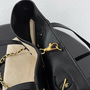 Chanel Voorjaar Zomer 2026 Small shopping bag Canvas, kalfsleer & goudkleurig metaal Ecru & zwart - 4