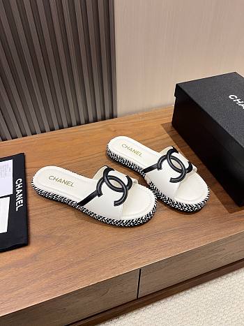 CHANEL CC Leather Slide Sandals 
