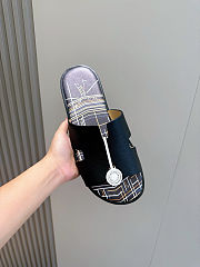 Hermès Hermès Oran Slide Black and Silver Grid-Print - 6