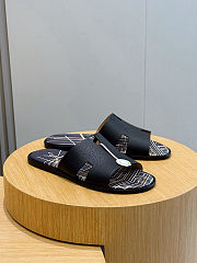 Hermès Hermès Oran Slide Black and Silver Grid-Print - 4