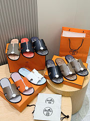 Hermès Hermès Oran Slide Black and Silver Grid-Print - 2