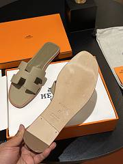 Hermes Oran sandal Camel - 2