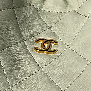 Chanel Clutch with Leather Strap Lambskin & Gold-Tone Metal Green Size 17×22×7.5cm - 6