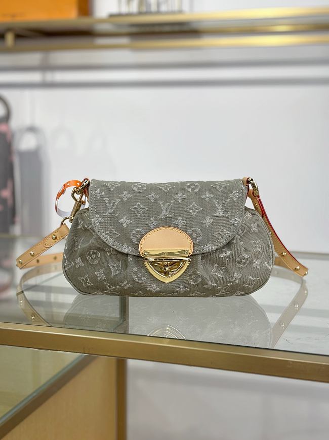 LV Sunset Khaki Denim M27210 Size 27x18x3cm - 1