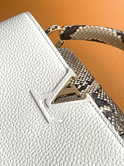 Louis Vuitton Capucines Mini Calfskin Snakeskin White Size 27x18x9cm - 3