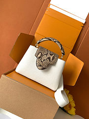 Louis Vuitton Capucines Mini Calfskin Snakeskin White Size 27x18x9cm - 2