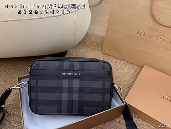 Burberry Gray & Black Muswell Size 24×17cm