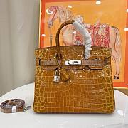Hermès Beige Sable Shiny Porosus Crocodile Birkin 30 Size 30 x 22 x 16 cm - 1