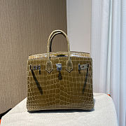 Hermès Birkin 35 Vert Olive Semi Matte Porosus Crocodile Gold Hardware  - 4