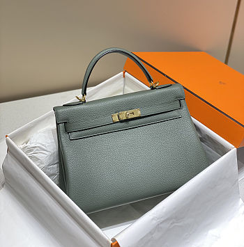 Hermès Vert Amande Togo Kelly 25 Retourne Gold Hardware Size 25cm