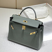 Hermès Vert Amande Togo Kelly 25 Retourne Gold Hardware Size 25cm - 6
