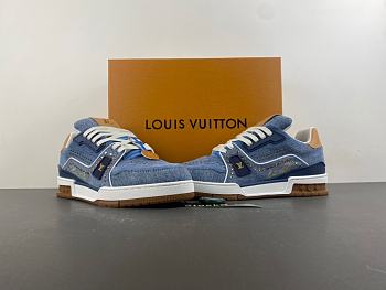 LV Trainer Sneaker 1AKBPC