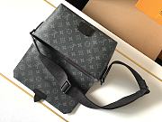 LV S-Cape Messenger Monogram Eclipse M46794 Size 28 x 16 x 10cm - 5