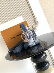 LV Nil Damoflage Indigo M28606 Size 25x 17.5 x 11cm - 3