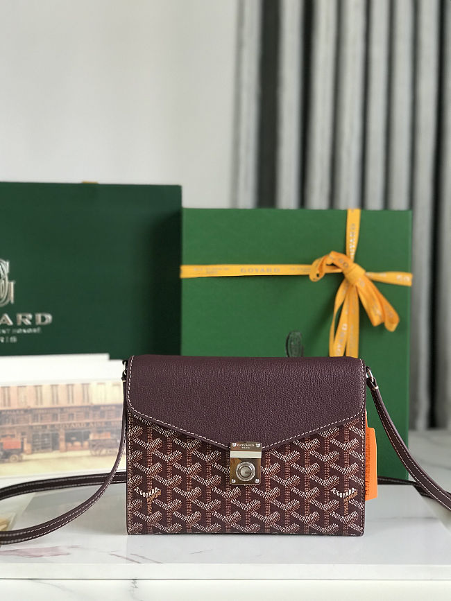 Goyard Goyardine Burgundy Chypre Wallet-Pouch Palladium Hardware Size 21x4x16cm - 1