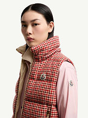 Moncler Niverolle houndstooth wool blend vest L20931A00005599OJ - 2