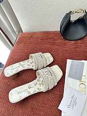 Dway Slide Cotton Embroidered with Metallic Thread and White KCQ209MED_S09W - 2