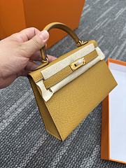 Hermès Mini Kelly Sellier 20 Yellow handbag Size 20 x 12 x 6 cm - 4
