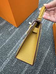 Hermès Mini Kelly Sellier 20 Yellow handbag Size 20 x 12 x 6 cm - 3