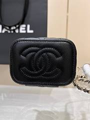 Chanel Caviar Quilted Mini Vanity Case With Chain Black Size 10x9x7cm - 6