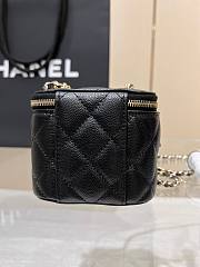 Chanel Caviar Quilted Mini Vanity Case With Chain Black Size 10x9x7cm - 4