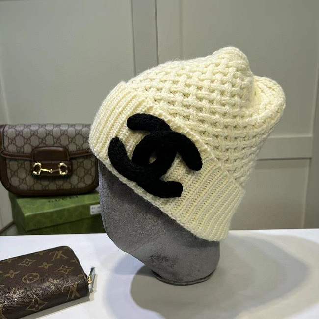 Chanel Cc Logo Beanie - 1