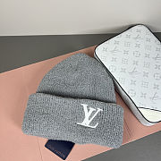 Louis Vuitton LV Crush Damoflage Pearls Beanie Light Gray - 2