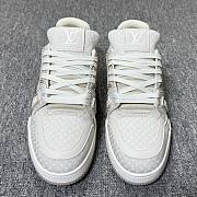LV Trainer Sneaker Beige 1AKQ4R - 4