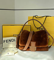 Fendi 2025 Brown Shearling Small Mama Baguette Size 27x18x8.5cm - 1