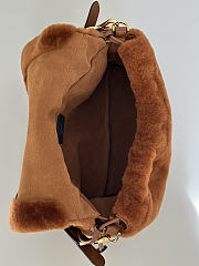 Fendi 2025 Brown Shearling Small Mama Baguette Size 27x18x8.5cm - 3