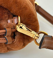 Fendi 2025 Brown Shearling Small Mama Baguette Size 27x18x8.5cm - 2