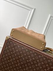 LV Capucines Edito Capucines Edito M29642 Size 33 x 12 x 8.5 cm - 4