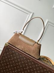 LV Capucines Edito Capucines Edito M29642 Size 33 x 12 x 8.5 cm - 3